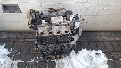 engine VW GOLF Vl 2.0 TDI CBA unprotected pillar 08