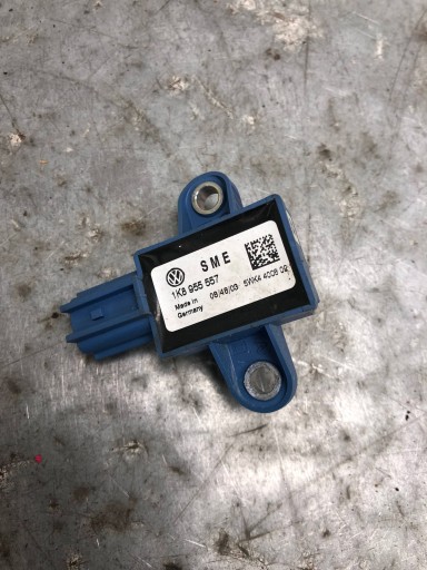 snímač nárazu VW SCIROCCO III 1K8955557