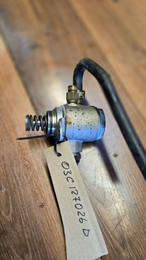 originál feed pump AUDI / SKODA / SEAT / VOLKSWAGEN - 03C127026P