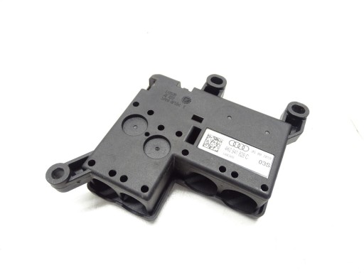 ROZDZIELACZ PRADU AUDI A6 A7 4K0941828C