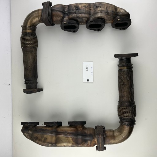 059253033AC 059253034AC - Выпускной коллектор AUDI Q7 VW TOUAREG V6 3.0 TDI