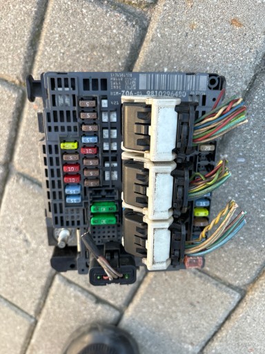 Блок запобіжників 9810296480 z06 peugeot 508 оригінал
