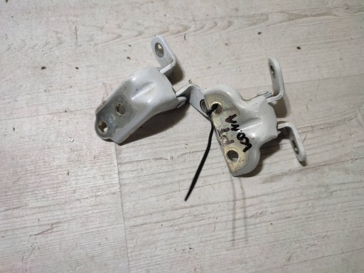 Hyundai Kona and 2018 rear part side right hinges hinge