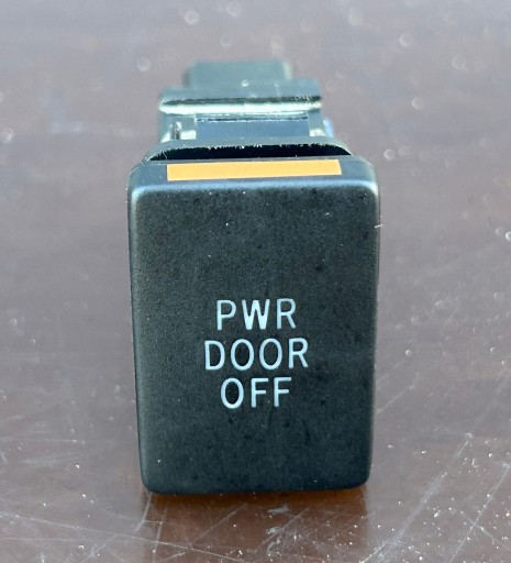 button PWR DOOR OFF ZASILANIA bonnet boot TOYOTA RAV4 IV 13- 15B148