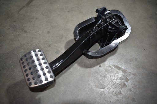 PEDAL Frein MERCEDES W214 W206 1