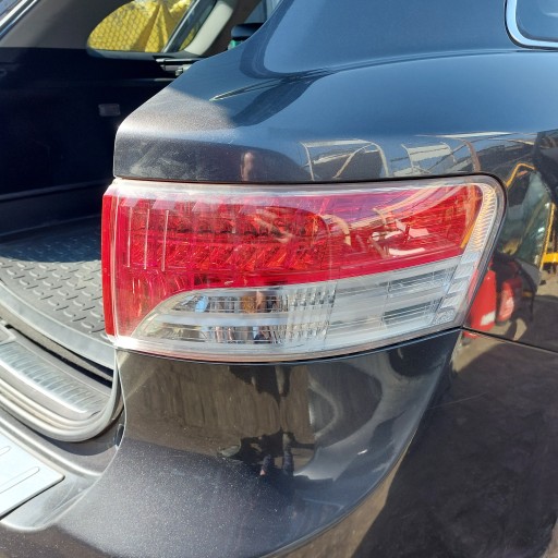 Toyota avensis T27 3 III станция станции прямо в Fender Lamp