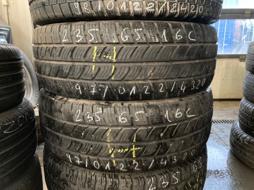 4 ШИНИ 235 / 65R16C CONTINENTAL VANCOWINTER 2 WAWA