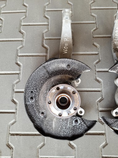 swing of the pivot front right 31476316 VOLVO S60 III V60 II 2.0 D