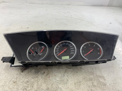 NISSAN PRIMERA P12 2.2 D kilometar sat brzinomjer AV619
