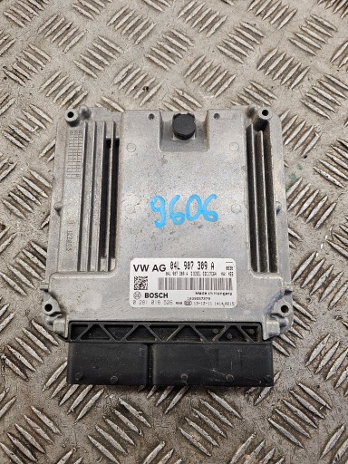 Computer Bedienteil DES MOTORS 04L907309A 0281018526