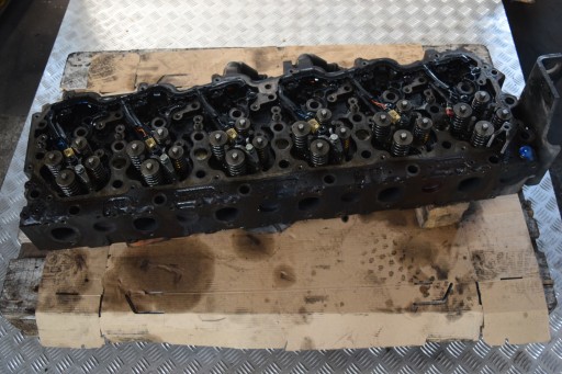 ГОЛОВКА ДВИГАТЕЛЯ DAF XF CF 105 E5 2013 460 410 ATE