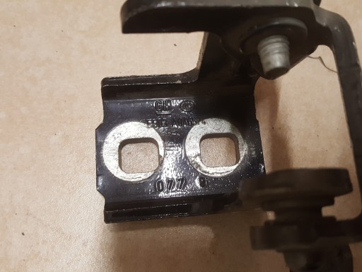 hinge door OPEL INSIGNIA A and 057 RUR ES03A046574 OE