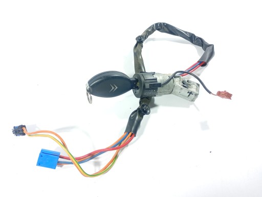 ignition Z KLUCZYKIEM OE 9632897680 Citroen C5 01-04