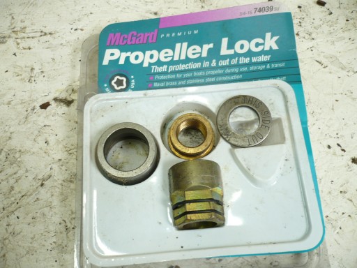 Mercruiser PROPELLER LOCK защитный болт