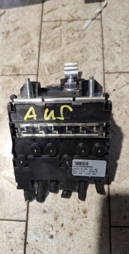 Boîte Borne Fusible rozdzielacz Renault Austral 403888090R