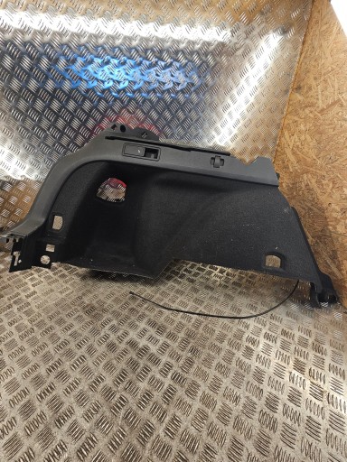 Volkswagen PASSAT B8 2020 left side side / upholstery / boot