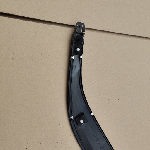 moulding windows bocznej rear part side right Peugeot 5008 II 9813608877
