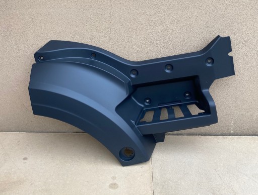 СТУПЕНЬ ПРАВАЯ MAN TGS TG3 81.61520-0108