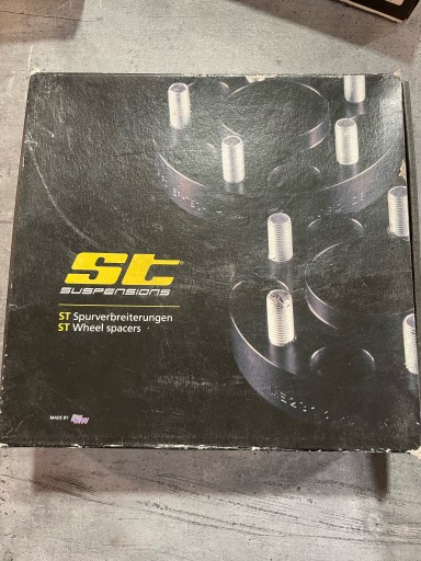 Відстань колеса St Suspensions 560 20 169