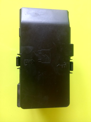 Корпус блока предохранителей jeep cherokee class 14