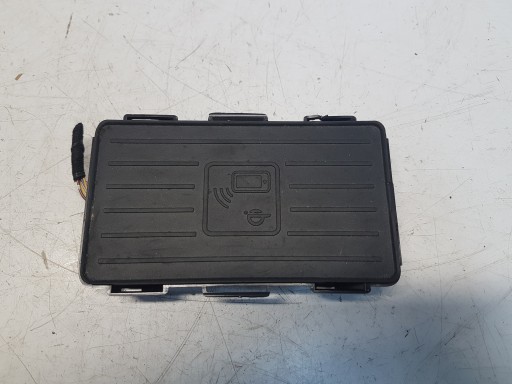 81A03502 - Індуктивний зарядний пристрій seat ateca 81a035502