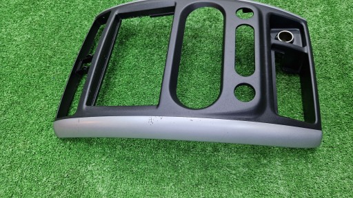 frame RADIA of the dashboard grid SUZUKI JIMNY 2005R > 2017R 1DIN ZWYKLE RADIO