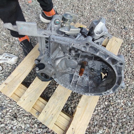 Getriebe MANUALNA OPEL CORSA F 1.2 VTI 20A707