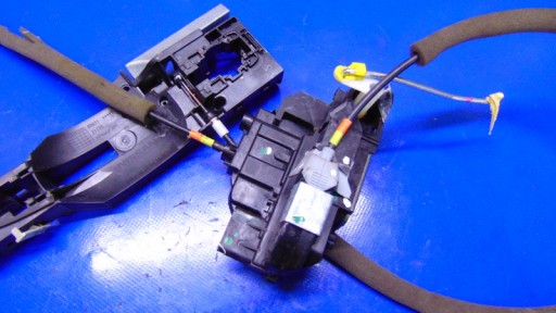 lock door left front EUROPA NISSAN QASHQAI II J11 13-21R