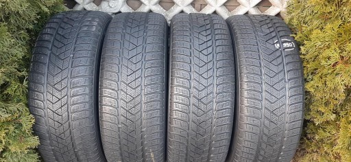 Pirelli scorpion winter 235 / 65R17 108H (K990)
