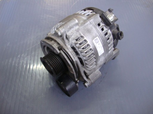 U5 8645325 - Генератор bmw f30 f36 104211-0590