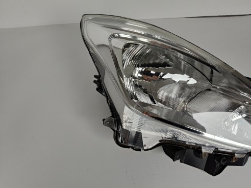 Feux phare Droit REFLEKTOR SUZUKI SWIFT MK8 17