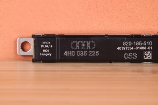 AUDI A8 D4 antenna amplifier ANTENY 4H0035225