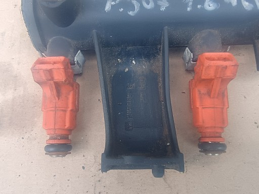 Rampe injection 9636520780 PEUGEOT CITROEN 1.6