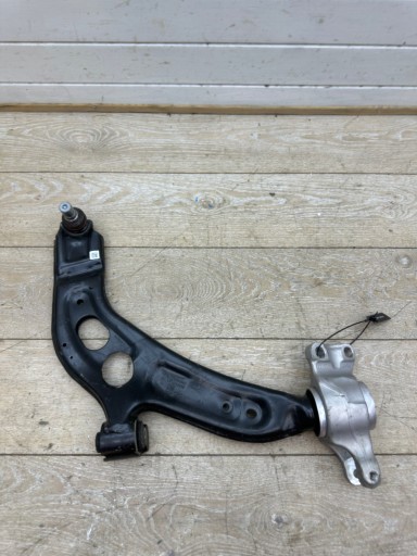 arm front right front BMW 2 U06 X1 U12 U11 X2 U10 F70