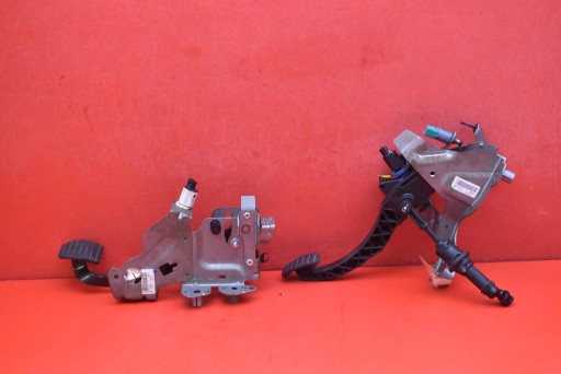 PEDAL pedals clutch brake 465030036R RENAULT MEGANE SCENIC III 1.6 DCI