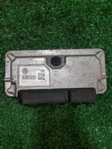 computer of the engine control unit SEAT IBIZA 3 03C906024AF
