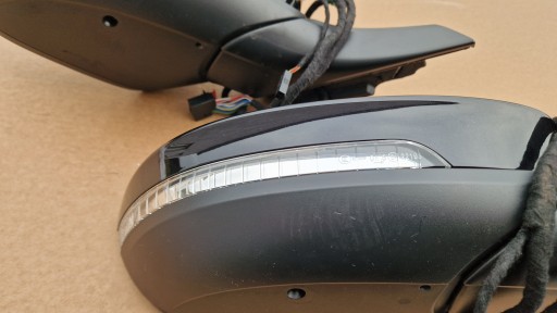 mirror VW T-ROC LIFT W colour LC9X 13+2 PIN ASSIST PROJEKTOR right