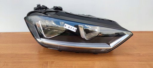 VW GOLF SPORTSVAN 517 right light front REFLEKTOR