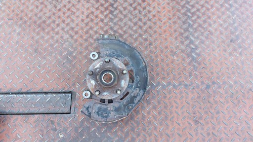 swing of the pivot left left front TOYOTA RAV4 III 2,2 177KM 05