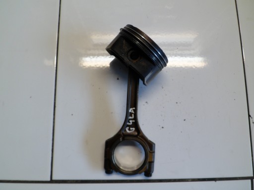 HYUNDAI I20 1.2 G4LA piston with connecting rod