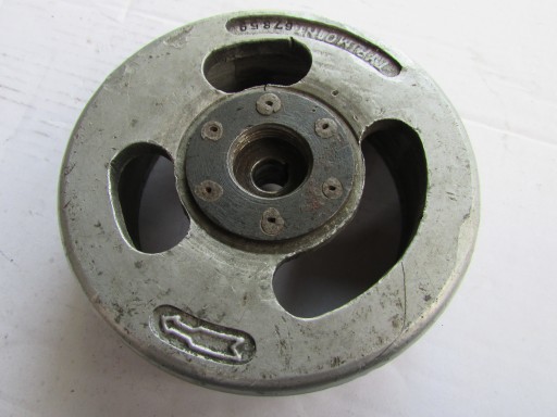 3387 - Маховое колесо зажигание рысь Жак комар старый тип