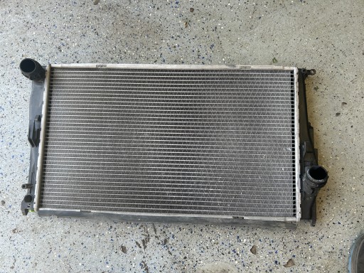BMW E87 E90 2,0 D Radiatore motore usato 781029101