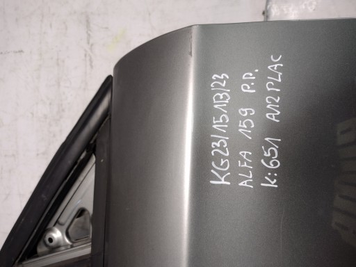 dveře pravý předek Alfa Romeo 159 kombi k: 651