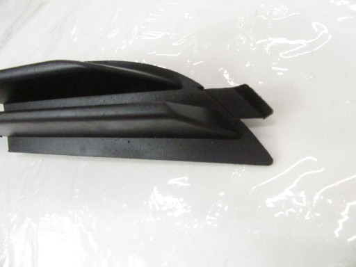 grid of a bumper cover left left front BMW e46 sedan KOMBI LCI LIFT
