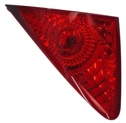 Peugeot 3008 and 1 light rear right rear part