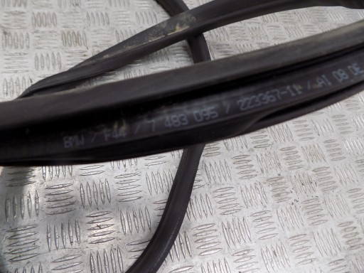 BMW F44 DICHTSATZ TÜR VORNE 7483095