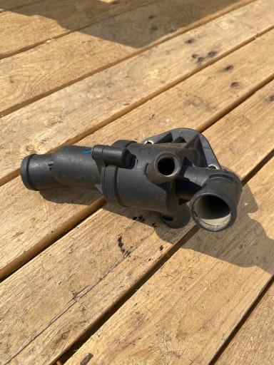 Scatola termostato AUDI VW SEAT 1.4 03P121111D