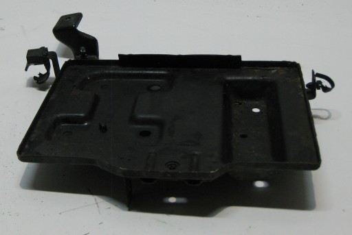 HYUNDAI TUCSON and 08R cover holder of the battery