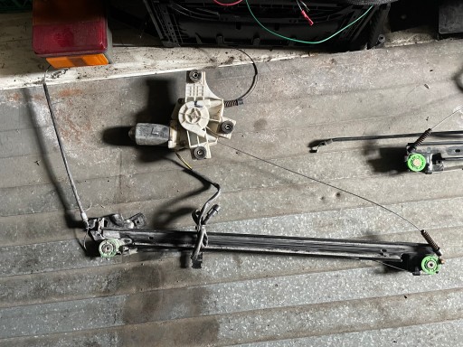 Механізм двері ліве скло ліве ліве двигун iveco stralis