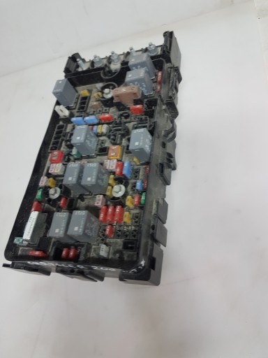 68209781AD - Chrysler 200 15- блок предохранителей 2.4 сша